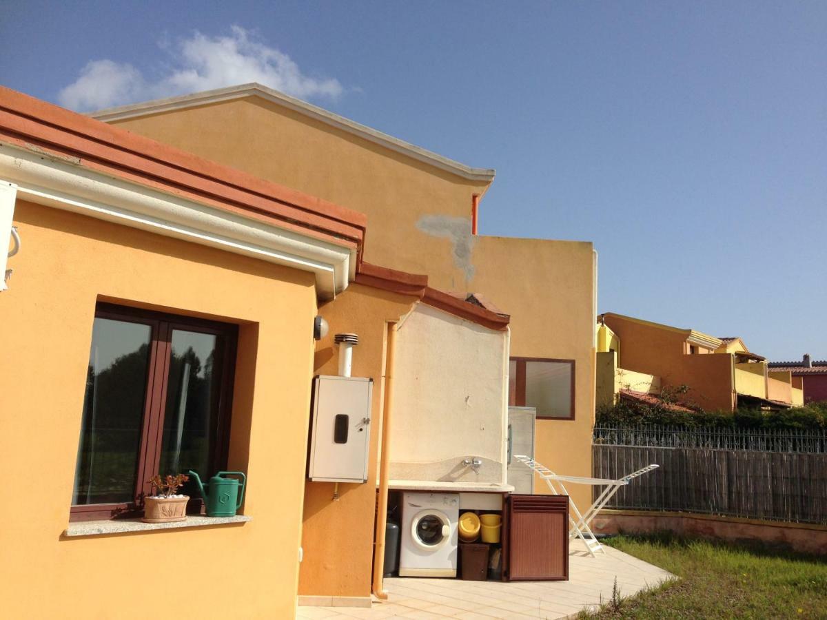 Villa Aurora Chia Exterior foto